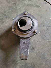 Подшипниковый узел главного вала с эксцентриком К-527,К547: купить в Воронеже