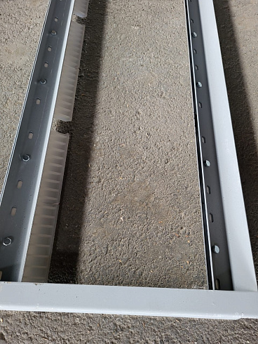 Рамка щеточная К 547/К 527 НРС (в сборе со скребками): купить в Воронеже