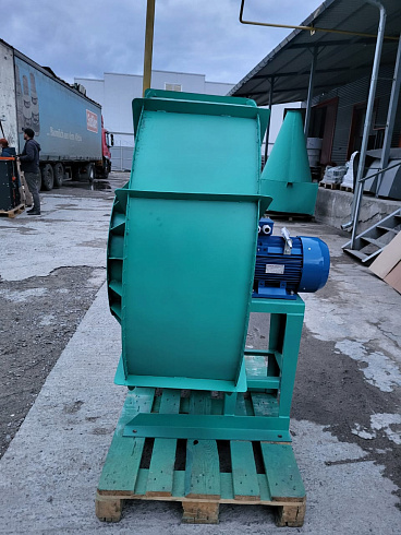 Вентилятор с двигателем 11 кВт 1500 об. К527 К547: купить в Воронеже