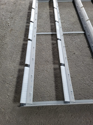 Рамка щеточная К 547/К 527 НРС (в сборе со скребками): купить в Воронеже